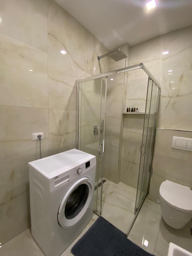 Edina By Hp Hotel Sarandë Eksteriør bilde