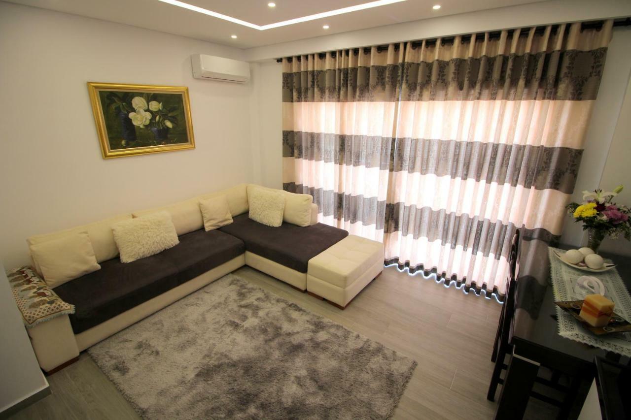 Edina By Hp Hotel Sarandë Eksteriør bilde